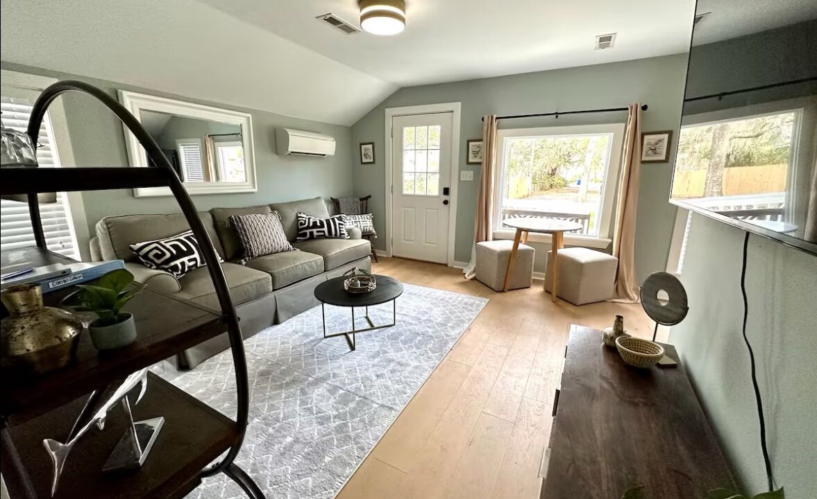 Photo of Livingroom in Charleston