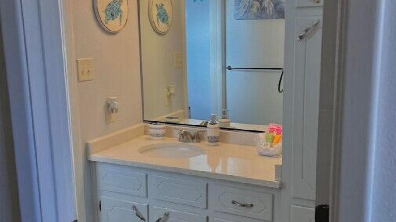 Photo of Bathroom in Alamogordo