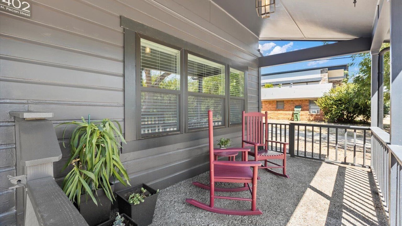 Photo of Outdoor in Central Arlington