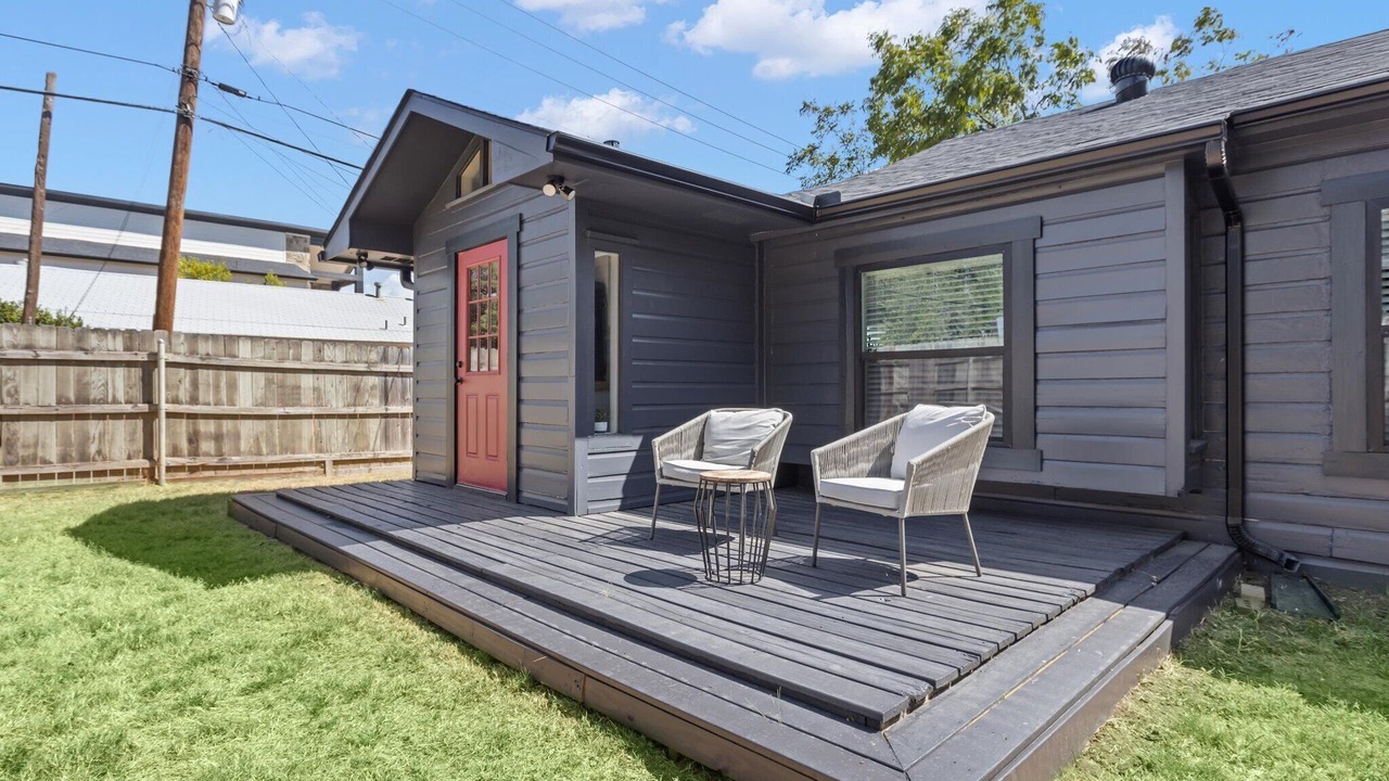 Photo of Patio Balcony in Central Arlington