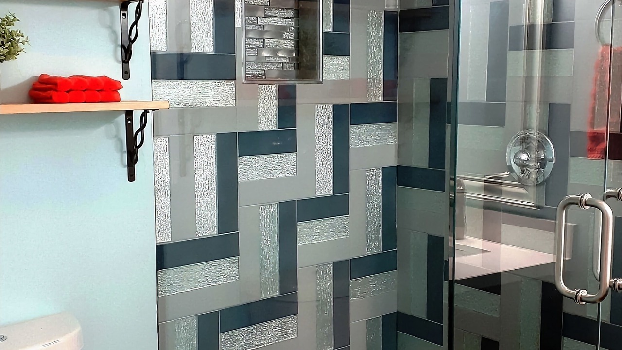 Photo of Bathroom in Southwestern