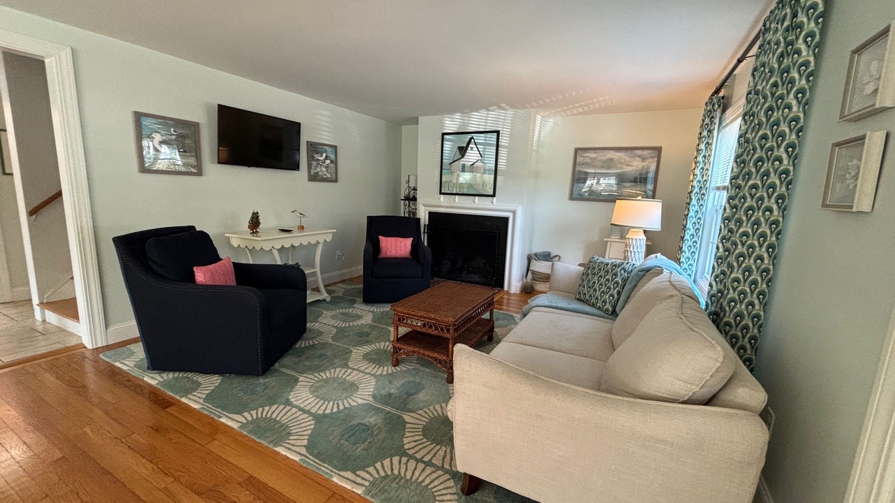 Photo of Livingroom in Dartmouth