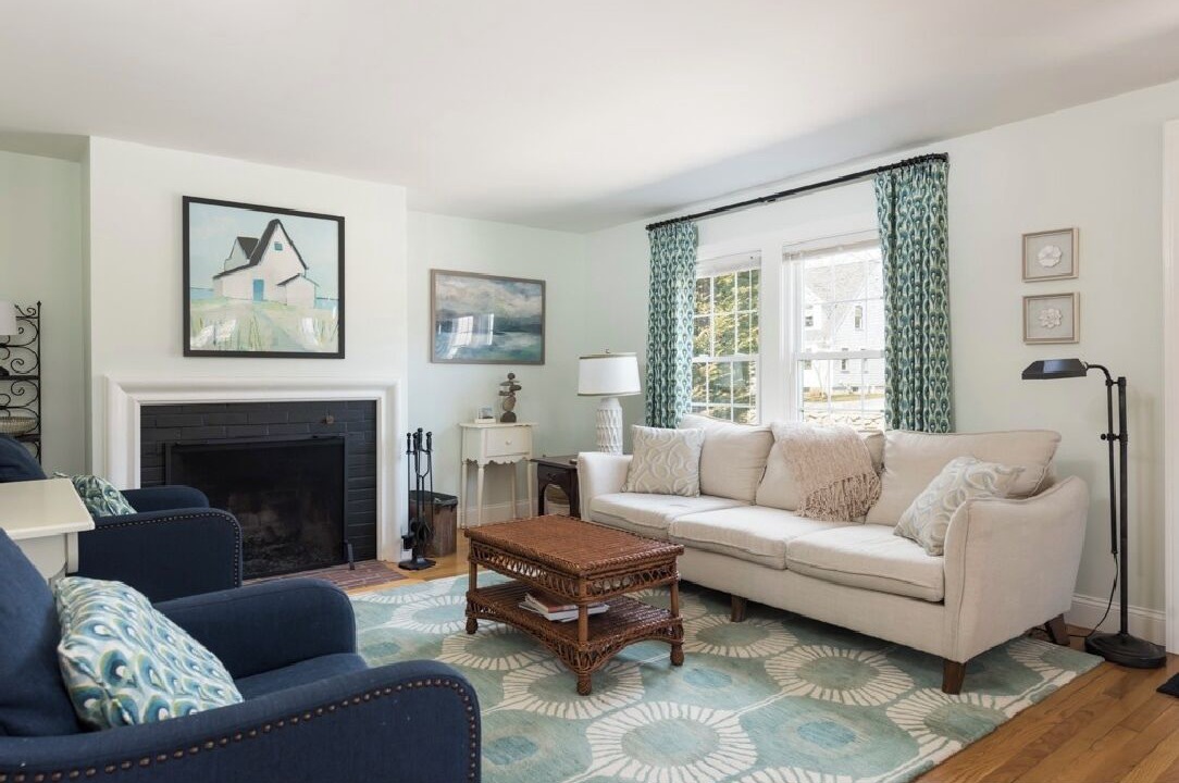 Photo of Livingroom in Dartmouth