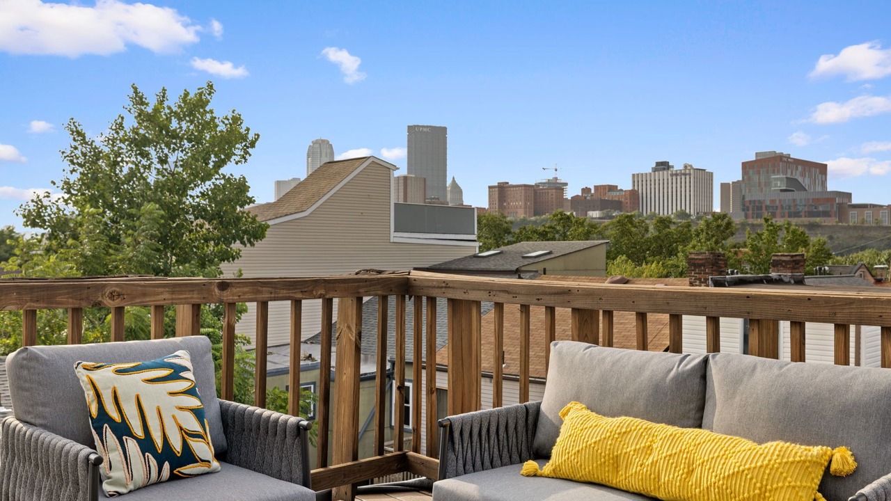 Photo of Patio Balcony in South Side Flats