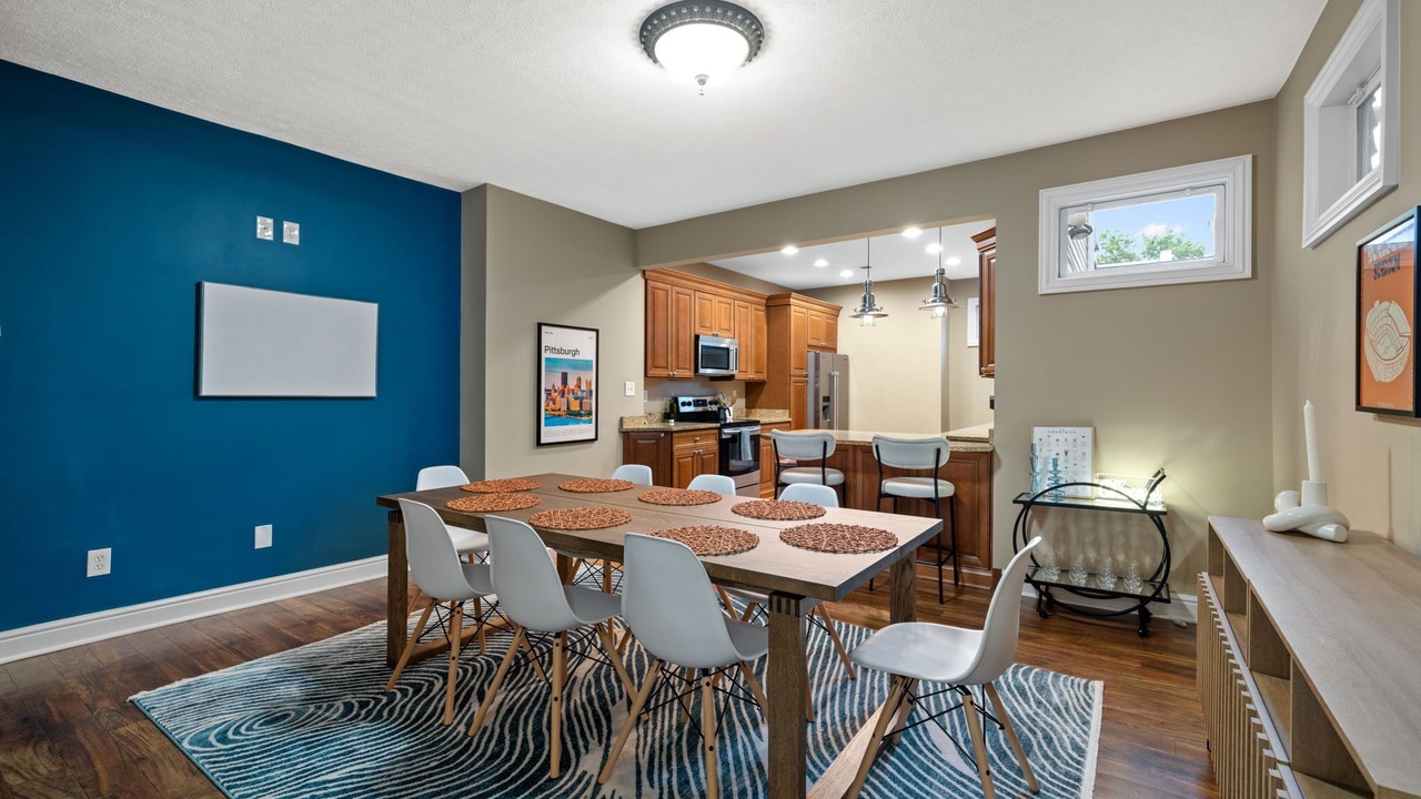 Photo of Bedroom in South Side Flats