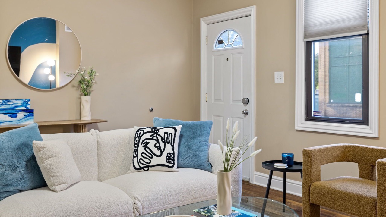 Photo of Bedroom in South Side Flats