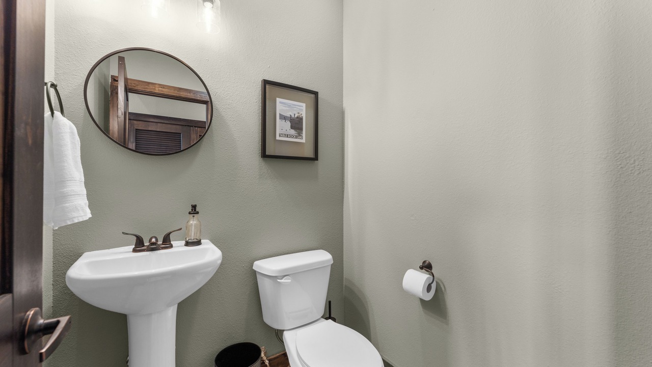 Photo of Bathroom in Kimberling City