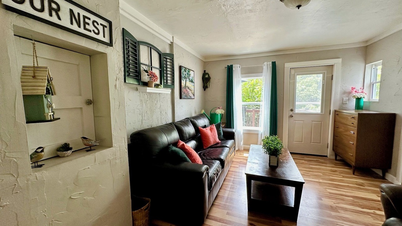 Photo of Livingroom in Steelville