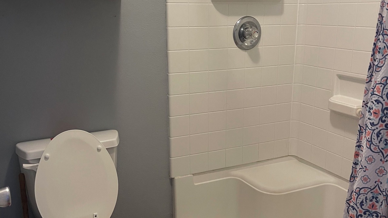 Photo of Bathroom in Boothville-Venice