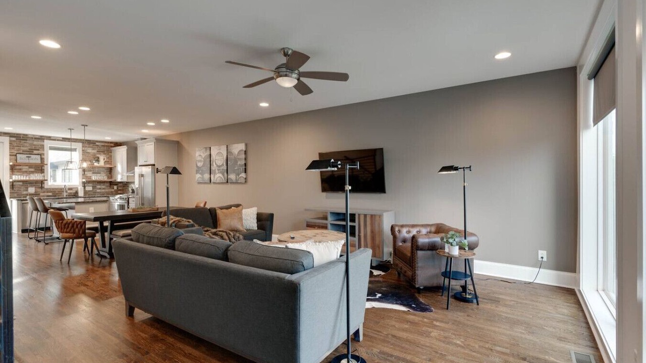 Photo of Livingroom in Eighth Avenue