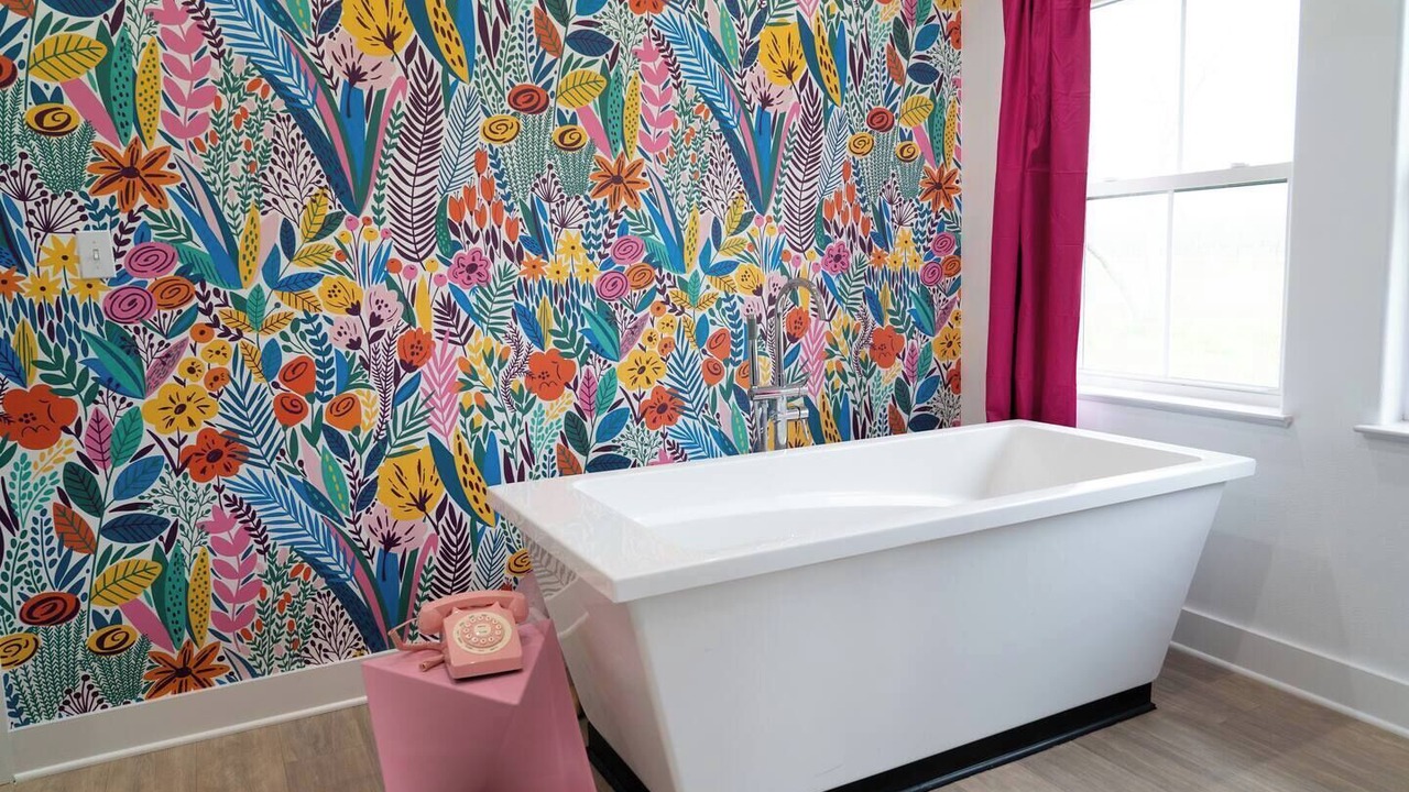 Photo of Bathroom in Lacy-Lakeview