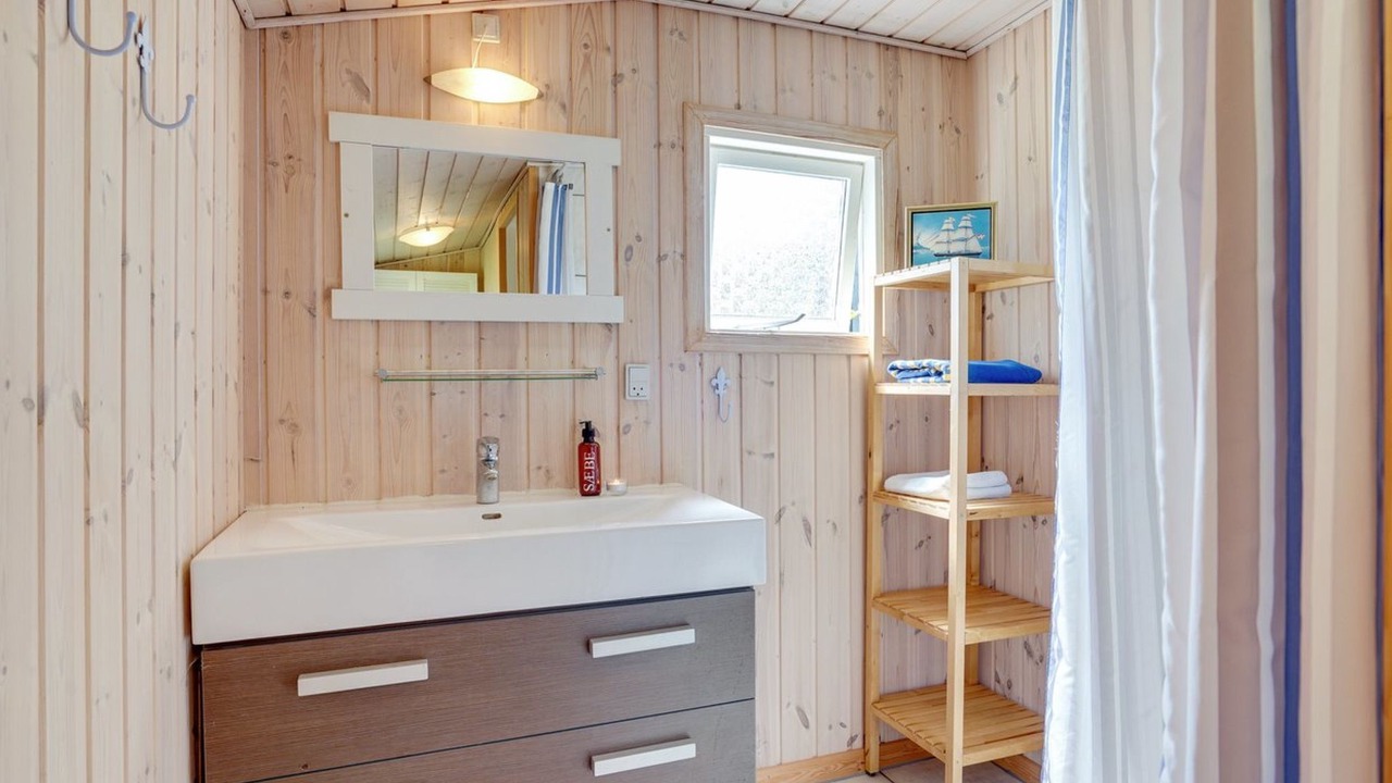 Photo of Bathroom in Logstor