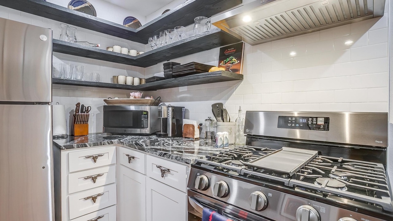 Photo of Kitchen in River Oaks