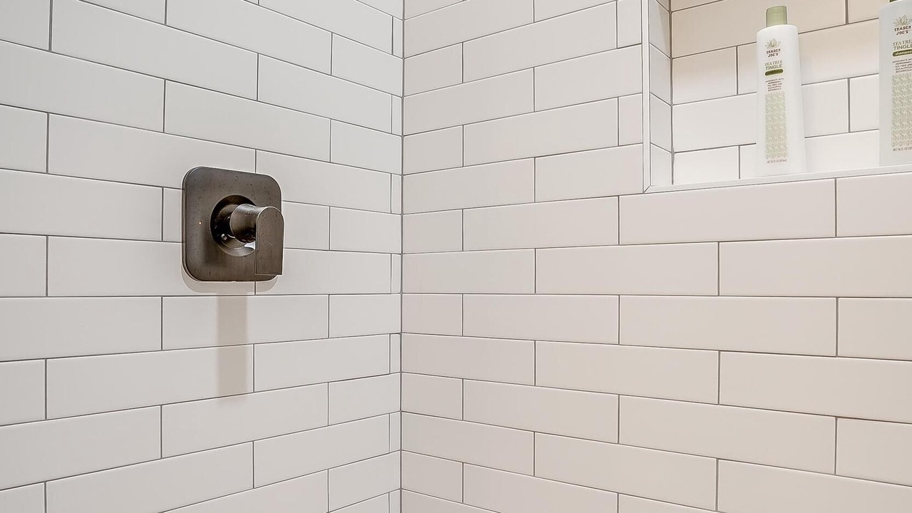Photo of Bathroom in River Oaks