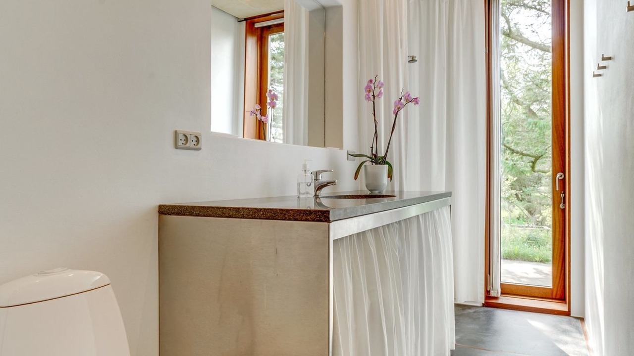 Photo of Bathroom in Lonstrup