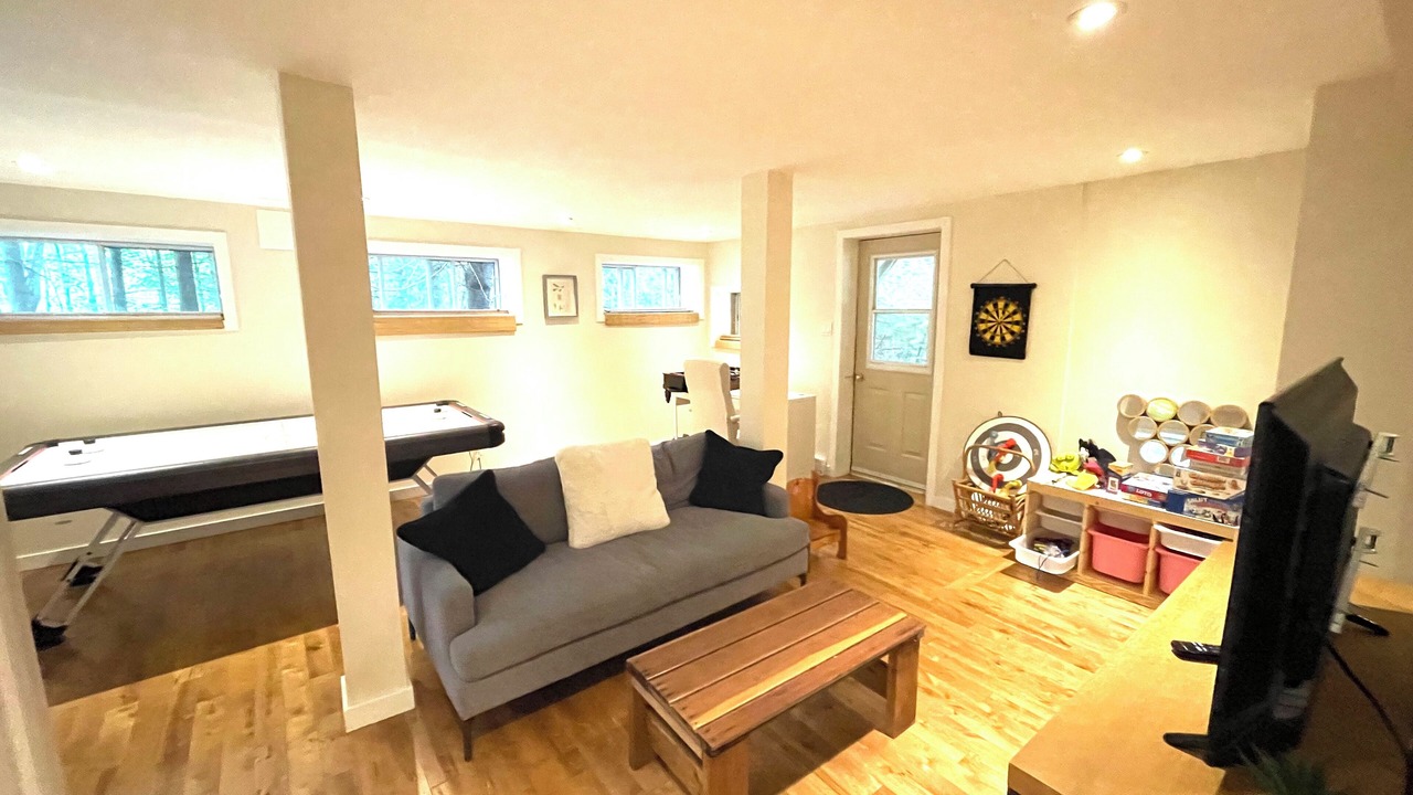 Photo of Livingroom in Mille-Isles