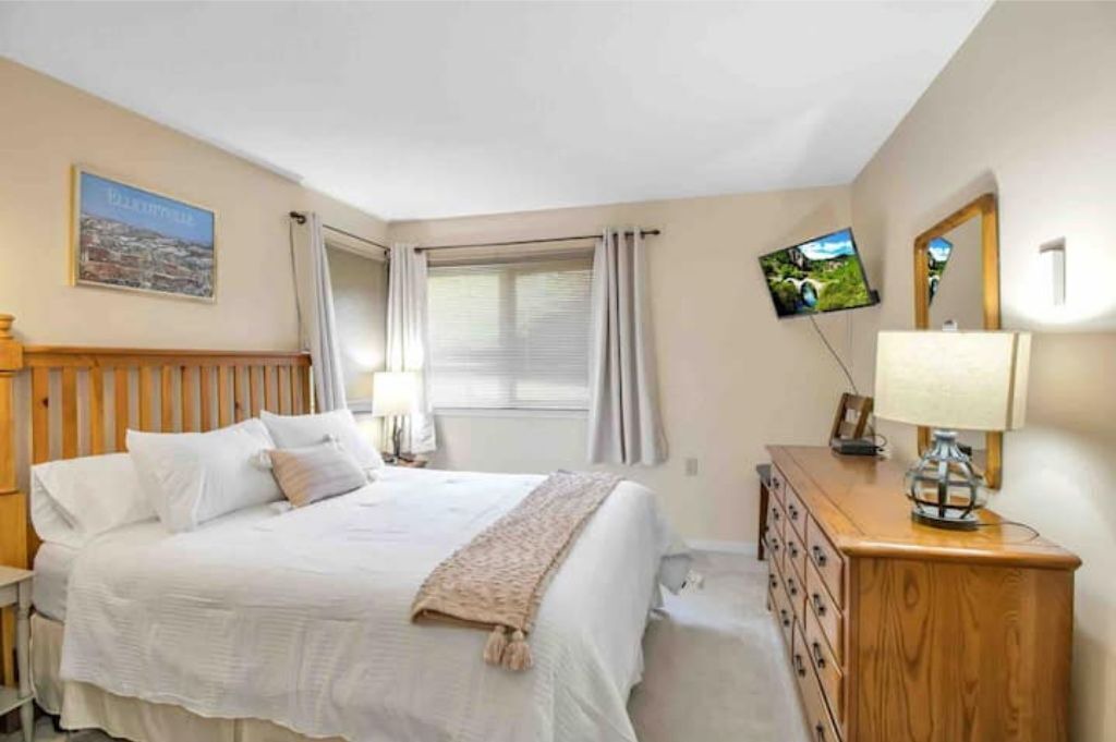 Photo of Bedroom in Great Valley