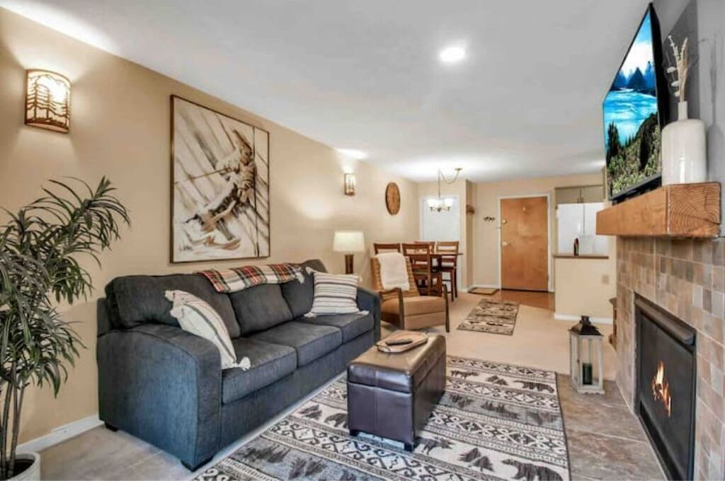 Photo of Livingroom in Great Valley