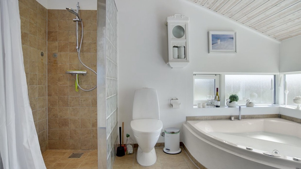 Photo of Bathroom in Hjørring