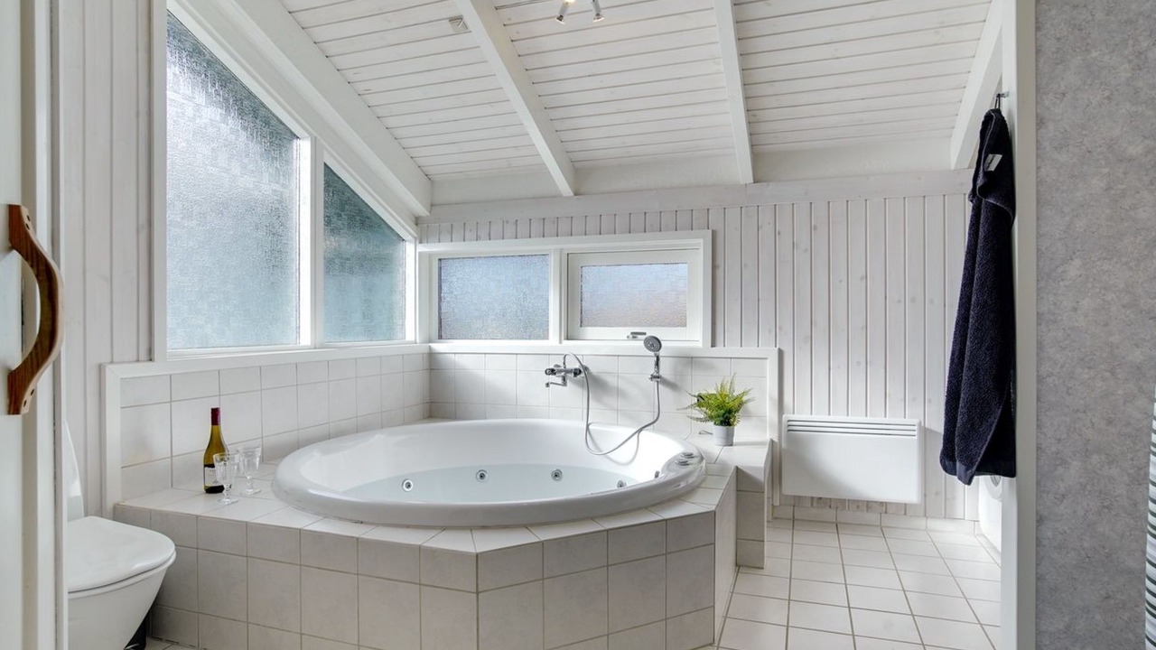 Photo of Bathroom in Tversted