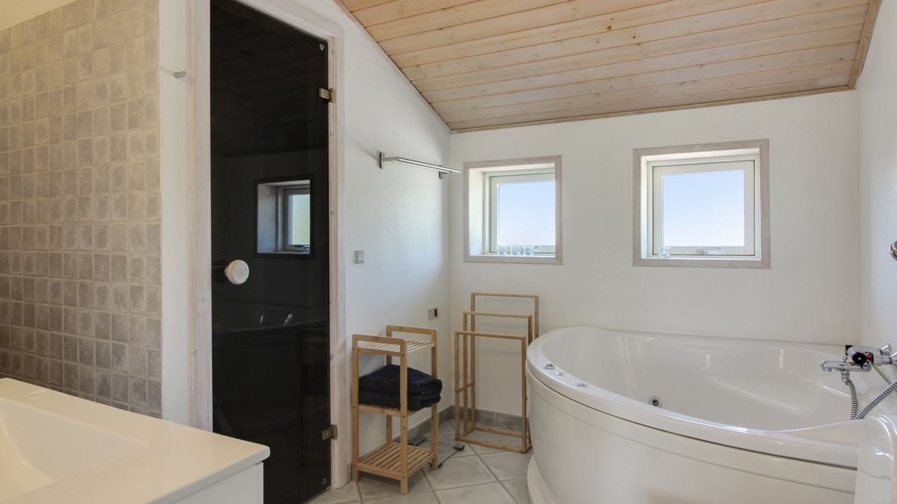 Photo of Bathroom in Strandby