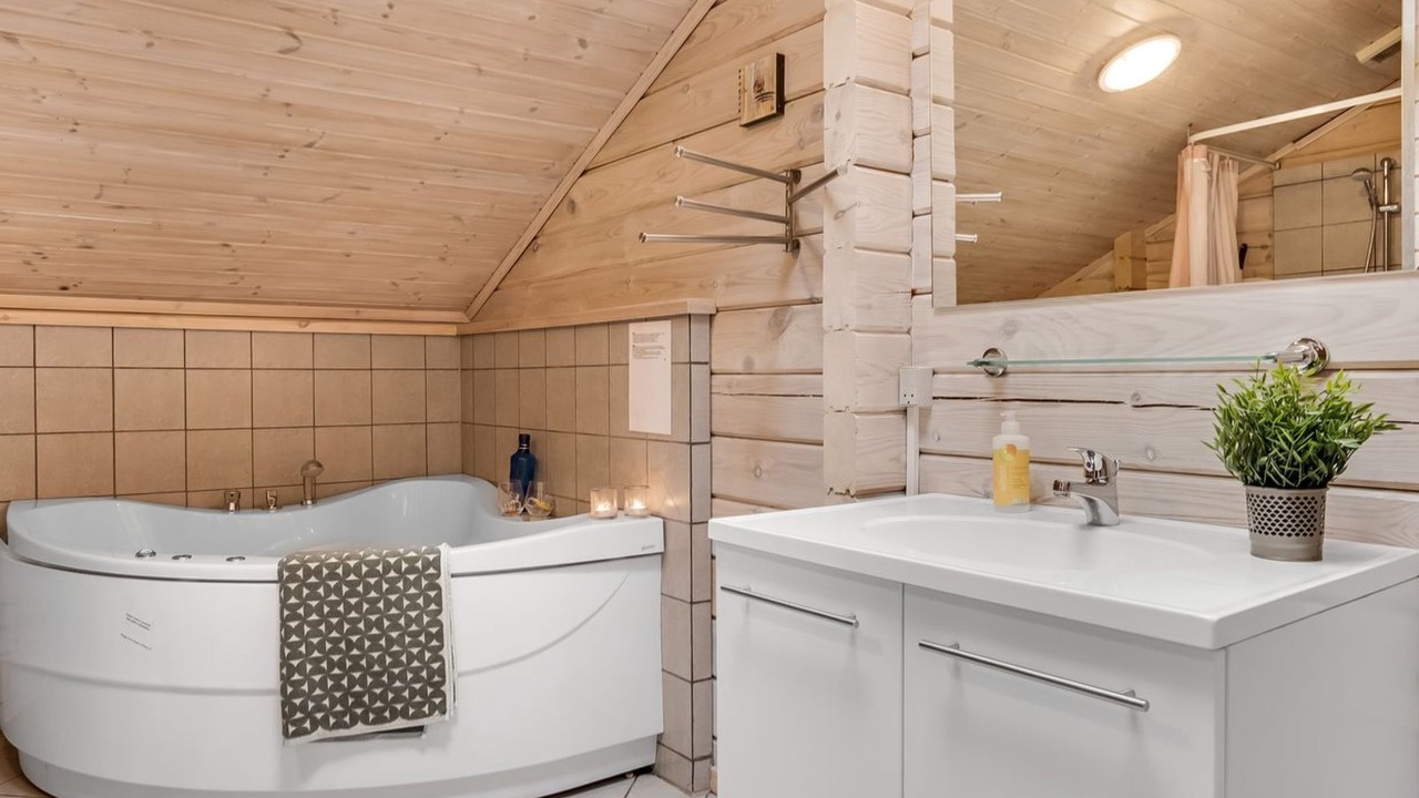 Photo of Bathroom in Aalbaek