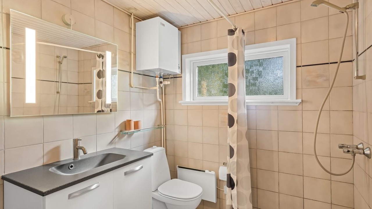 Photo of Bathroom in Strandby