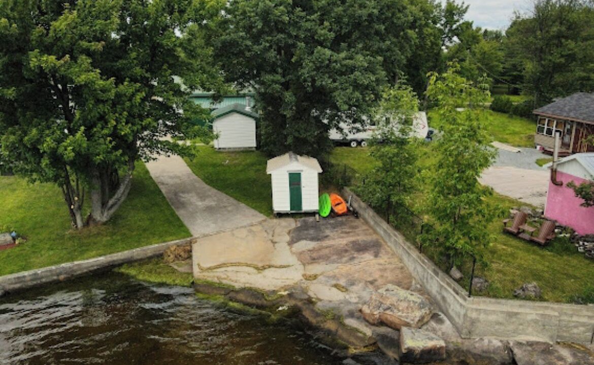 Photo of Outdoor in Lavigne