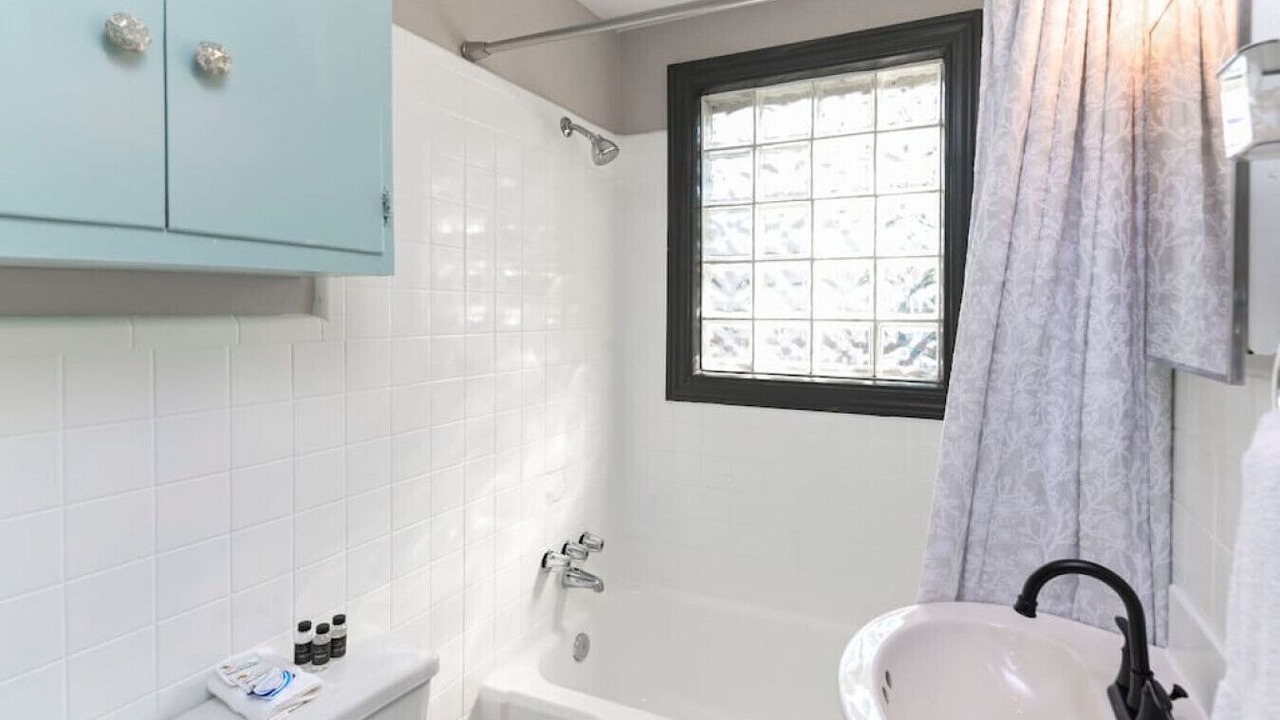 Photo of Bathroom in Earlewood