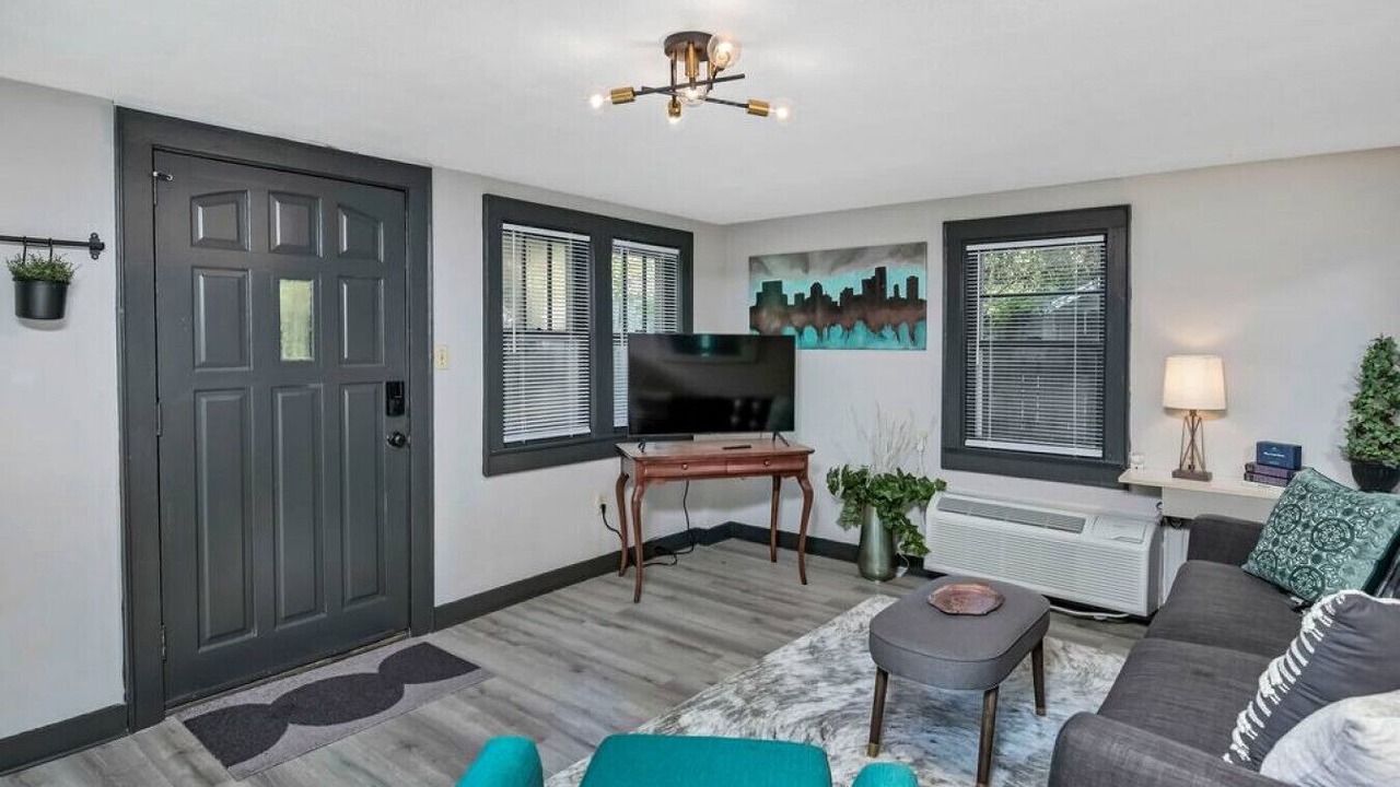 Photo of Livingroom in Earlewood
