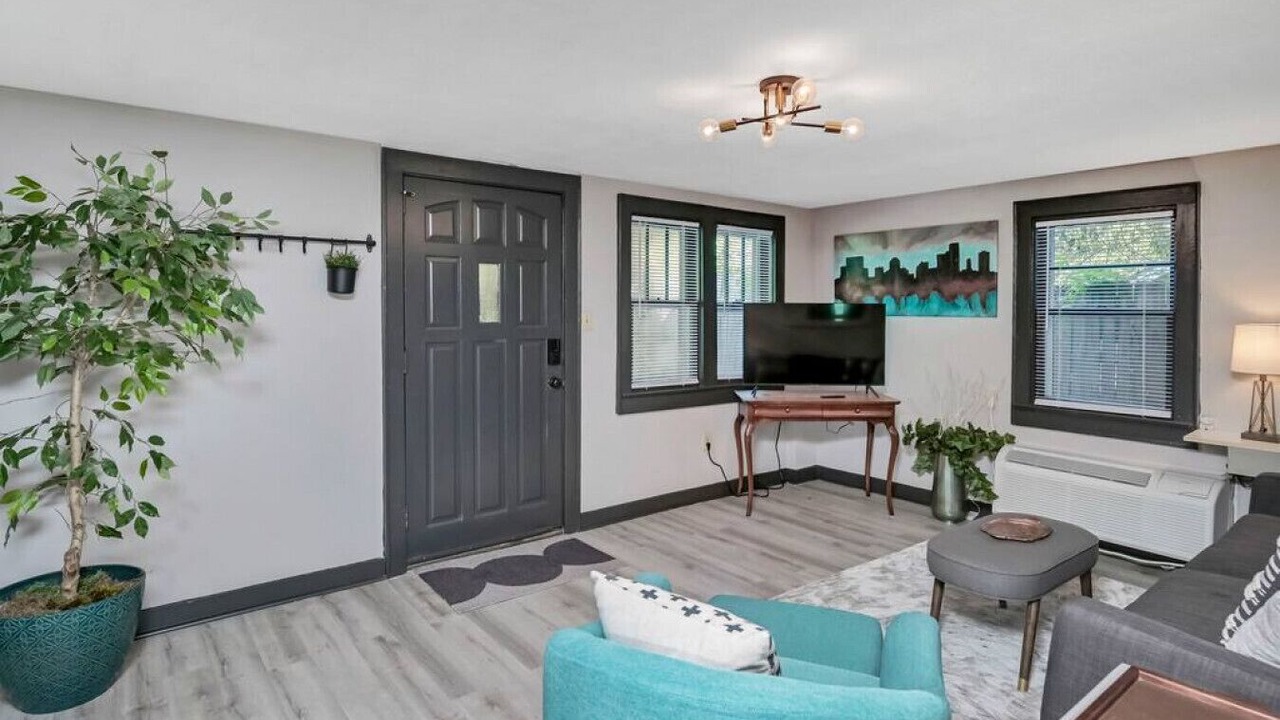 Photo of Livingroom in Earlewood