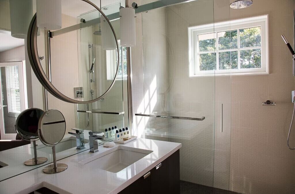 Photo of Bathroom in Culloden Shores