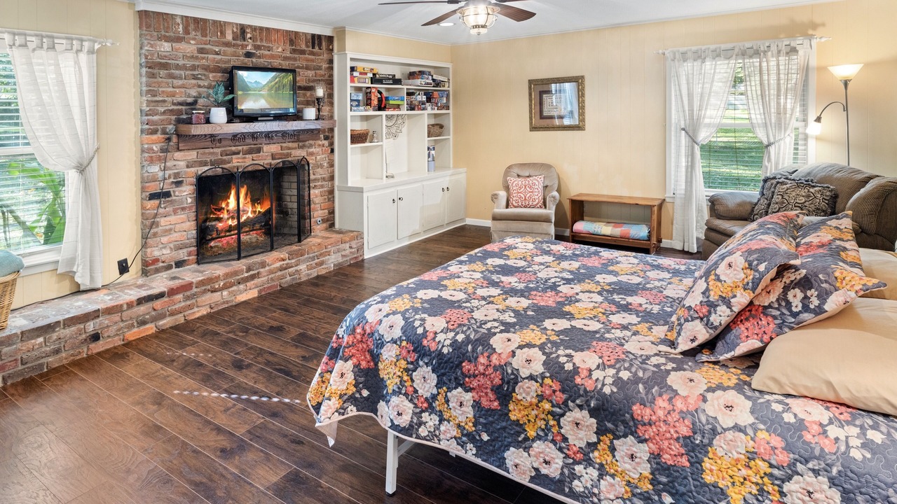 Photo of Bedroom in Longview