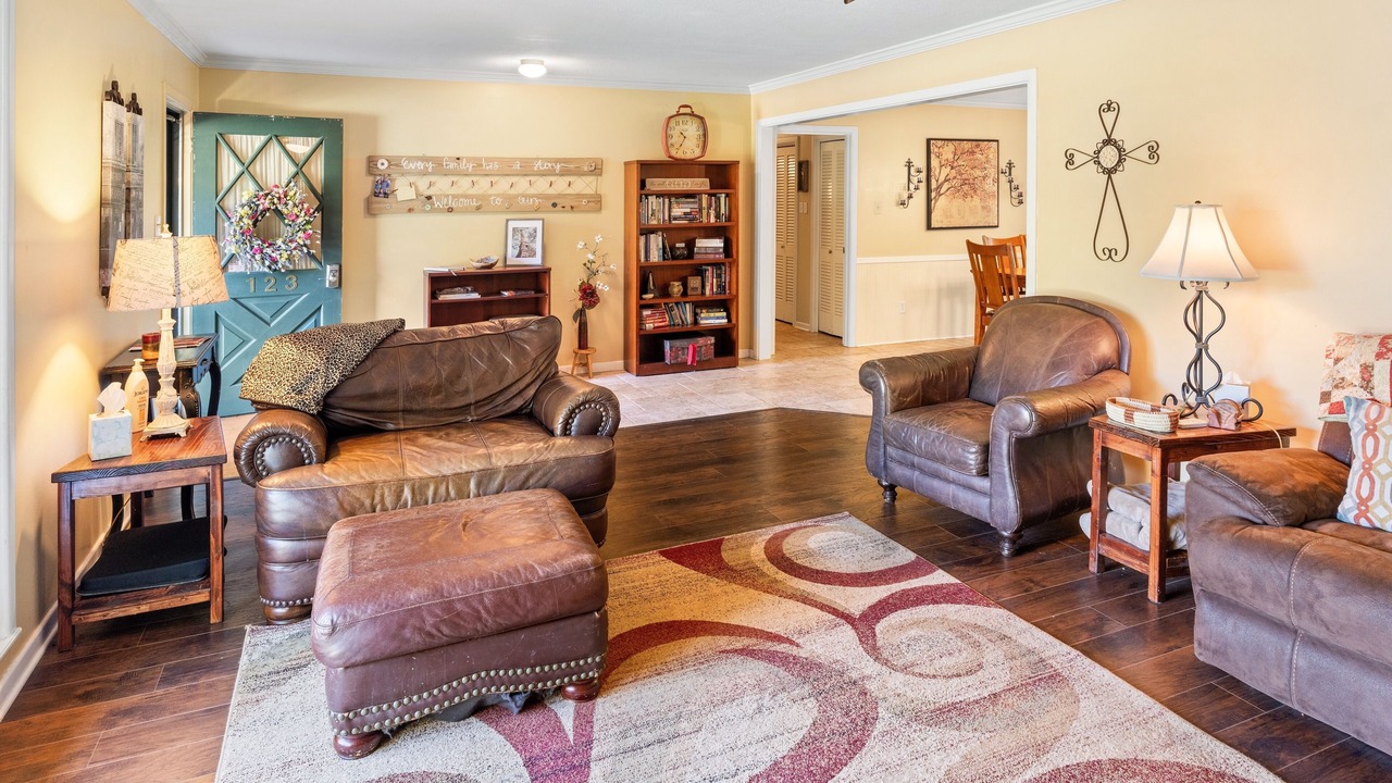 Photo of Livingroom in Longview