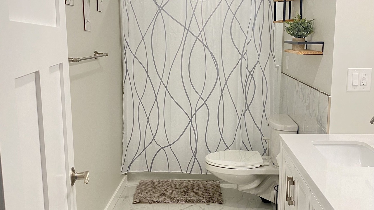 Photo of Bathroom in West Hills