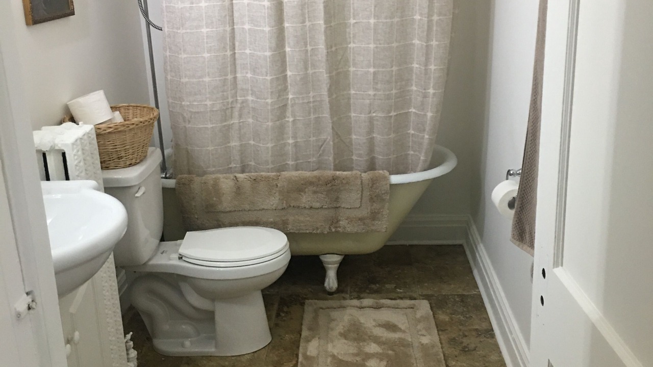Photo of Bathroom in Brockville