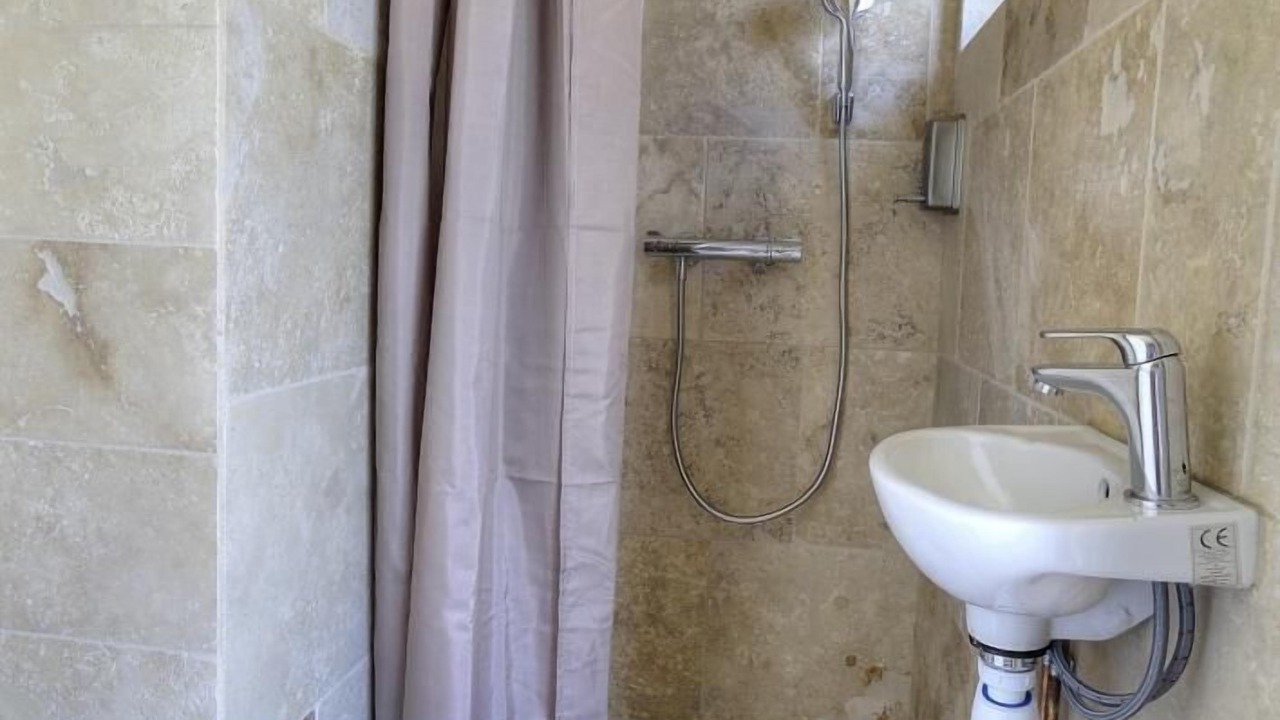 Photo of Bathroom in Grezieu-la-Varenne