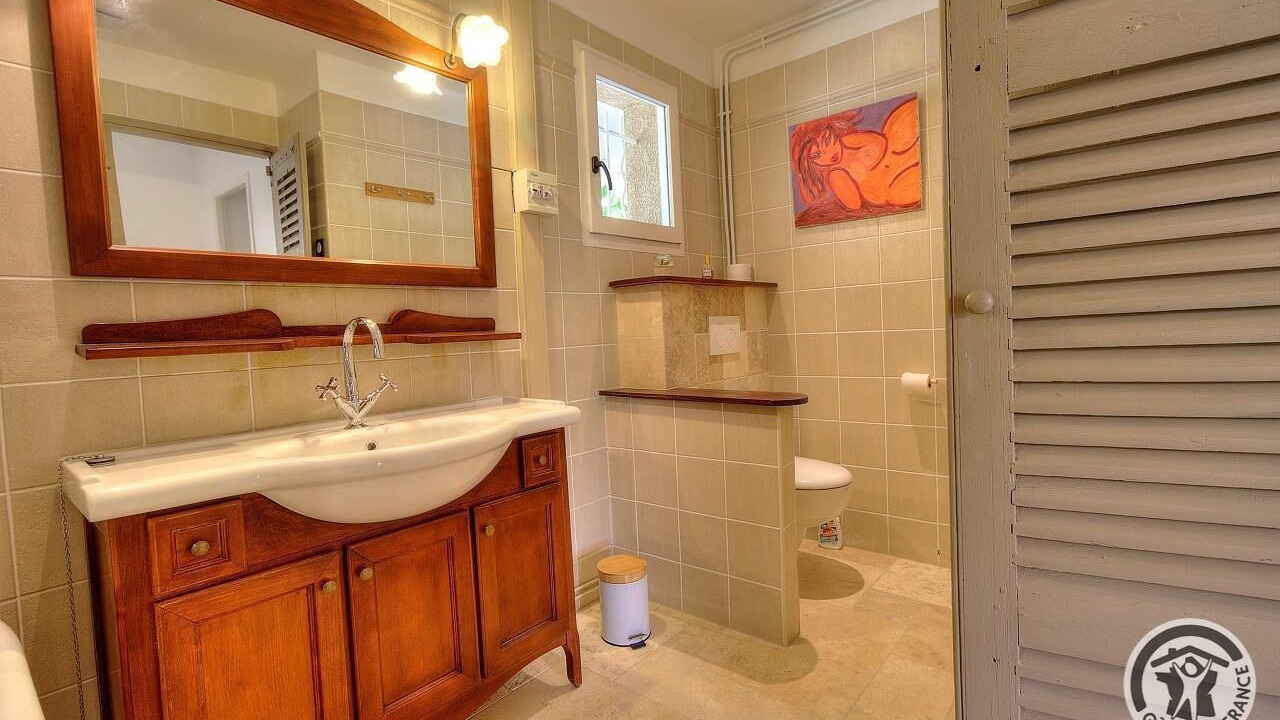 Photo of Bathroom in Grezieu-la-Varenne