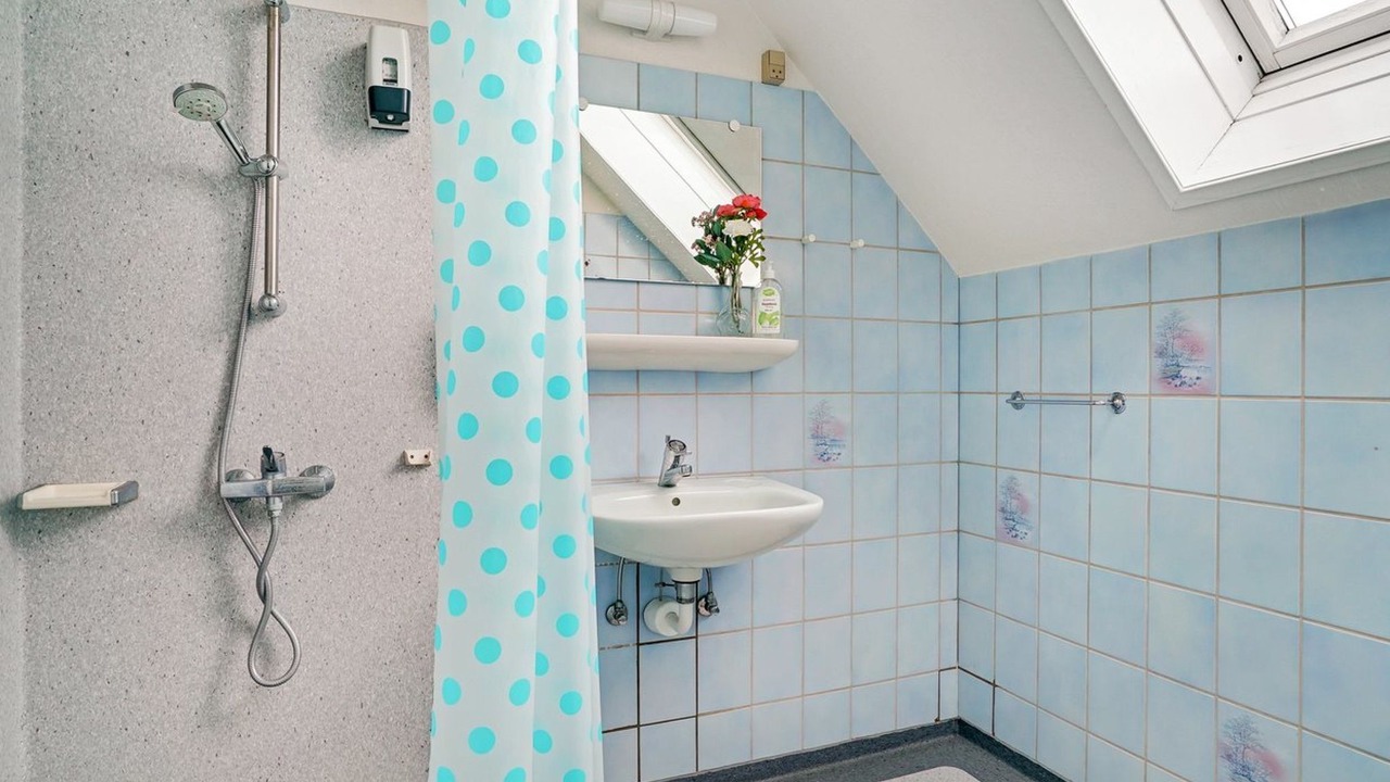 Photo of Bathroom in Fur