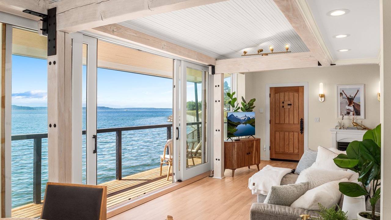 Photo of Livingroom in West Seattle