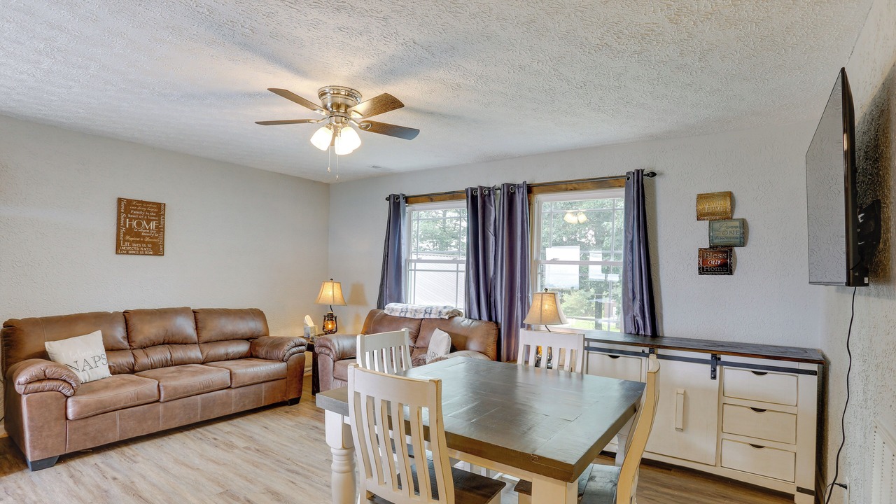Photo of Bedroom in Flat Rock
