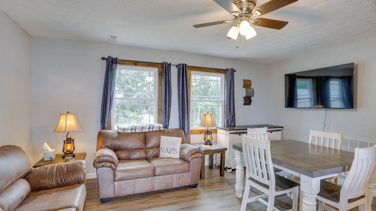 Photo of Bedroom in Flat Rock