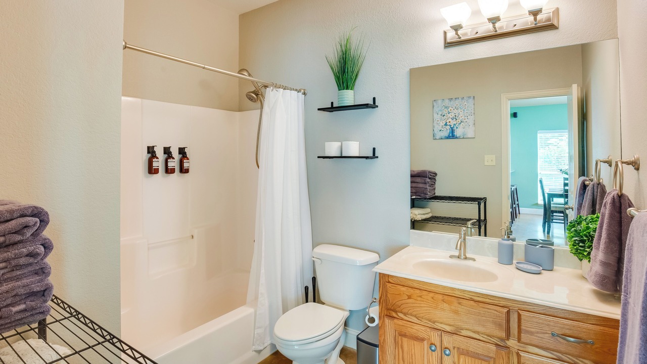 Photo of Bathroom in Seven Points