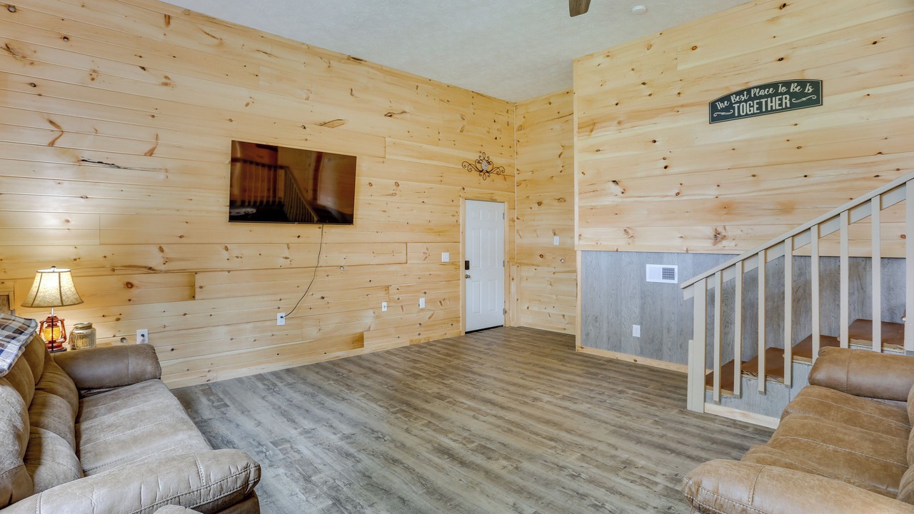 Photo of Livingroom in Flat Rock