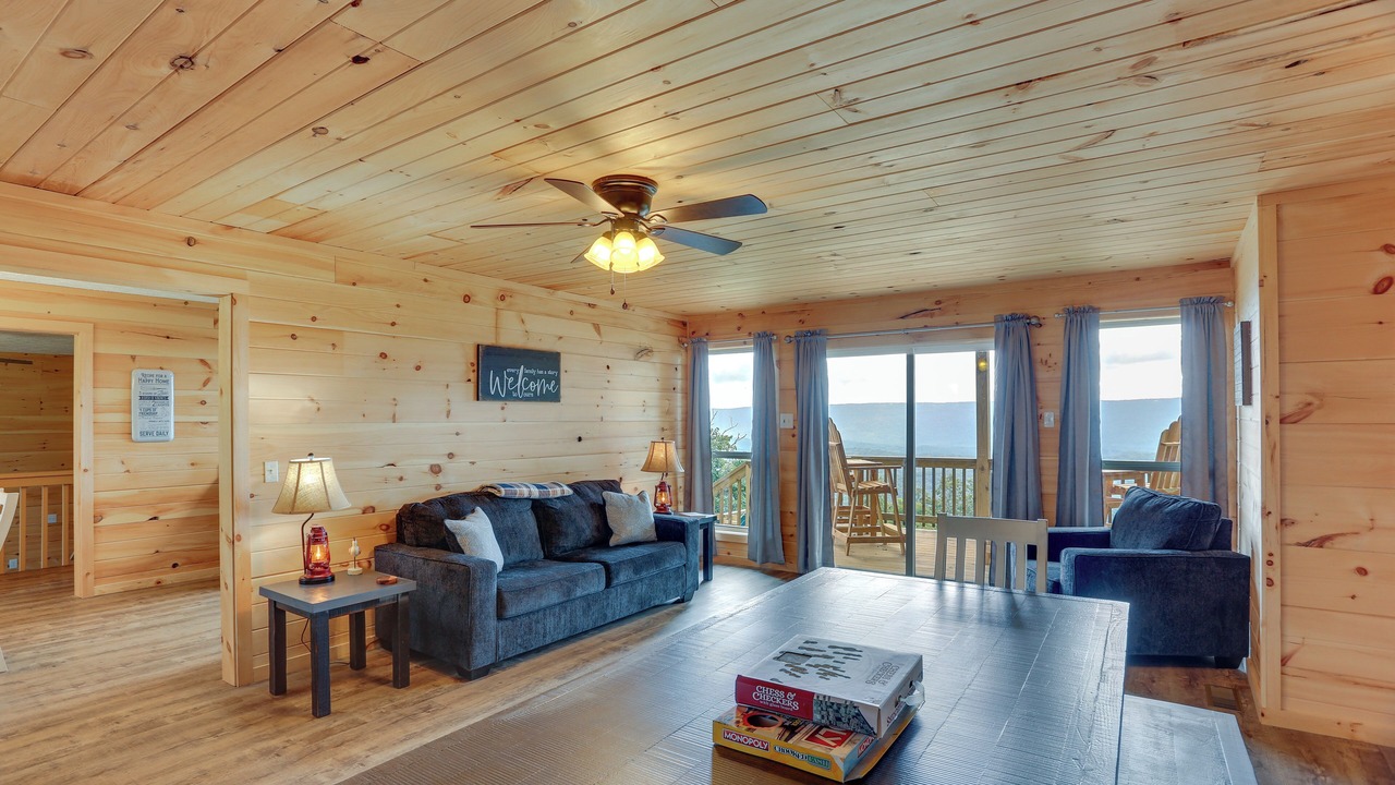 Photo of Livingroom in Flat Rock