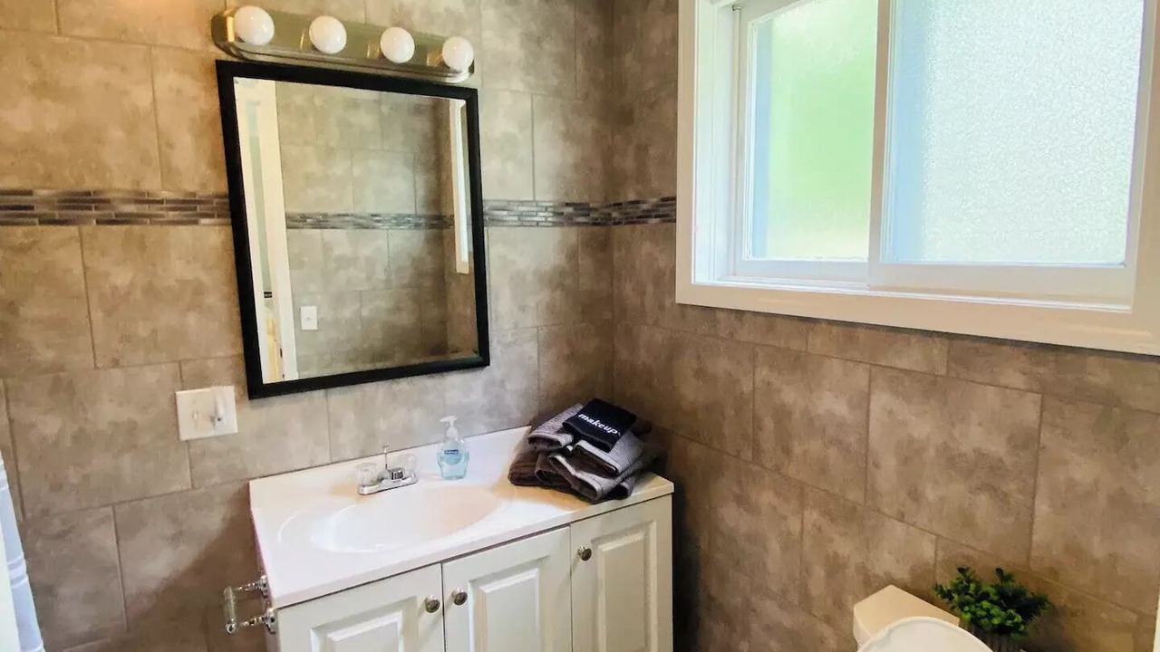 Photo of Bathroom in Harbor Beach