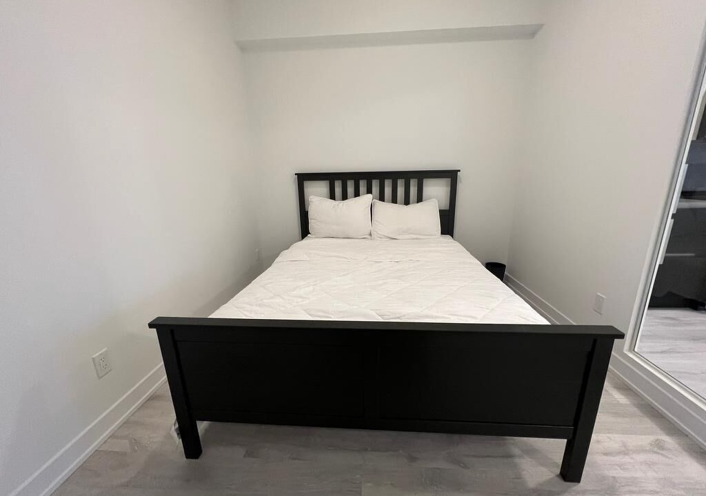 Photo of Bedroom in Humber Bay