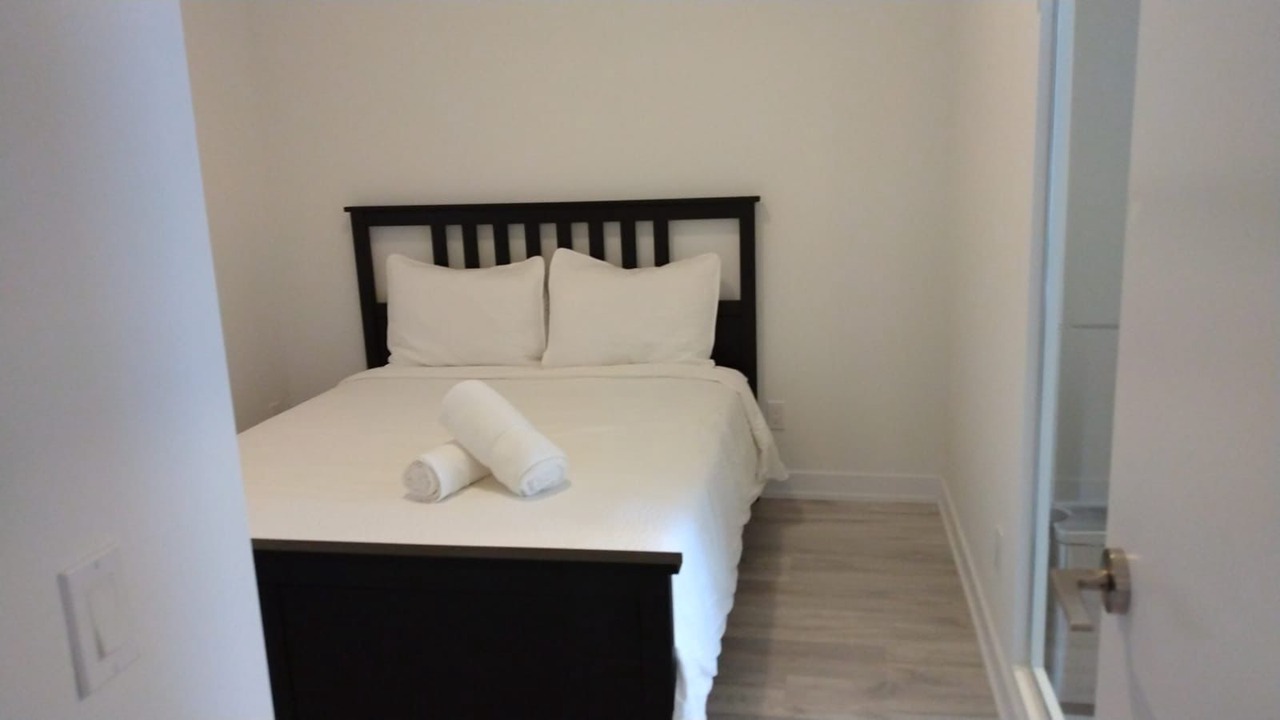 Photo of Bedroom in Humber Bay