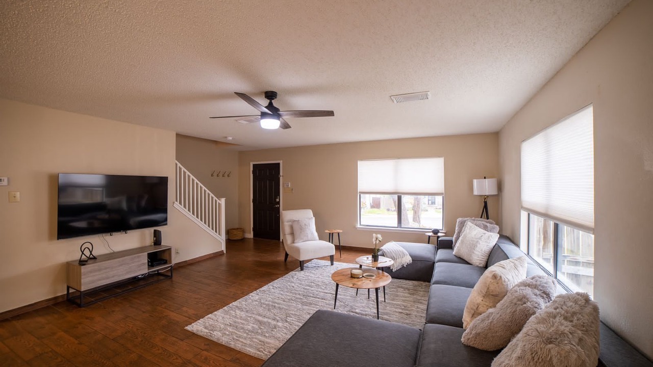 Photo of Livingroom in Braun's Farm