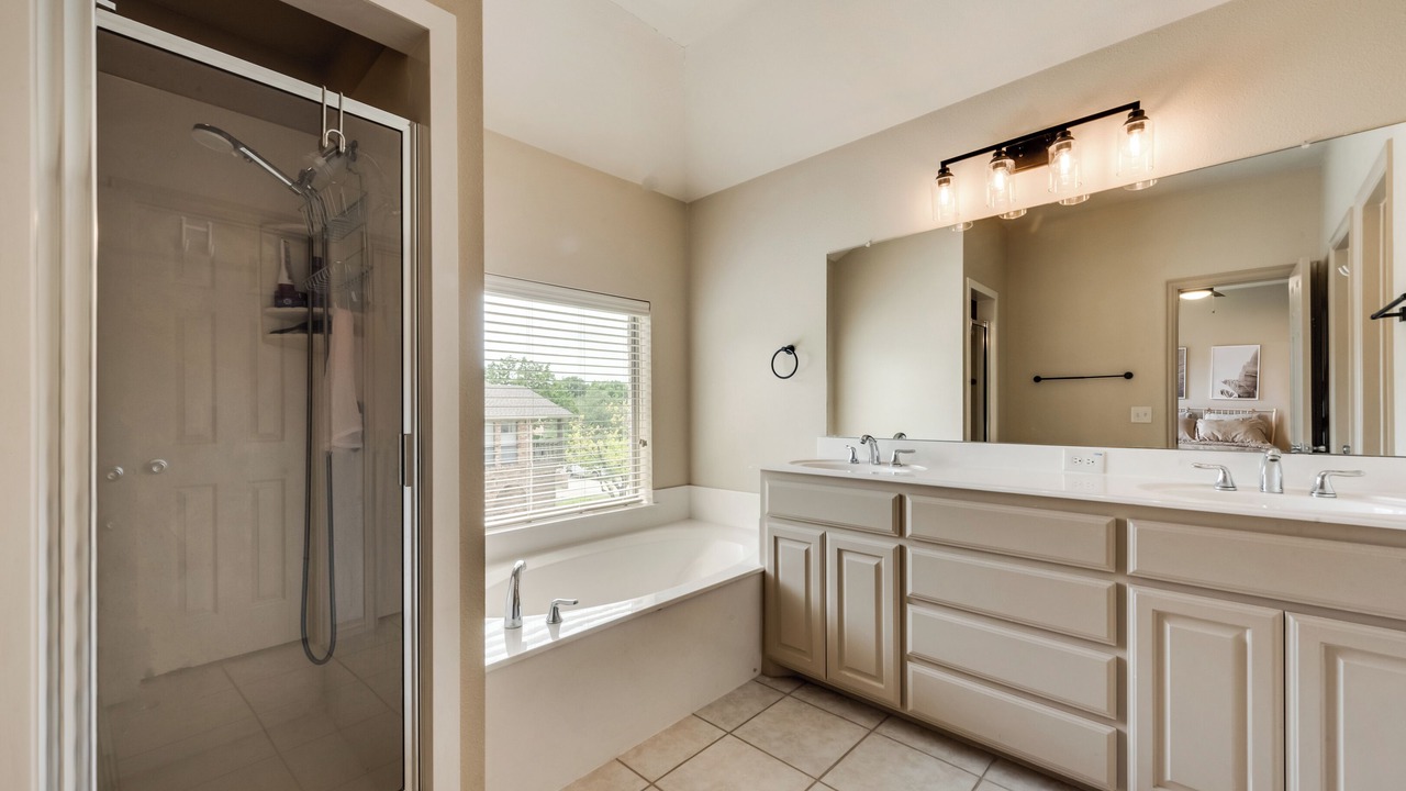 Photo of Bathroom in Rockwall